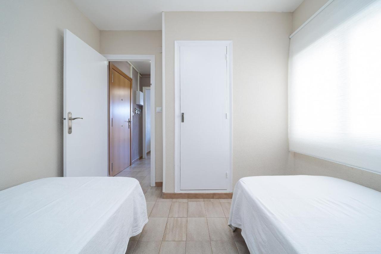Hauzify I Apartament Punta Del Cavall 살루 외부 사진