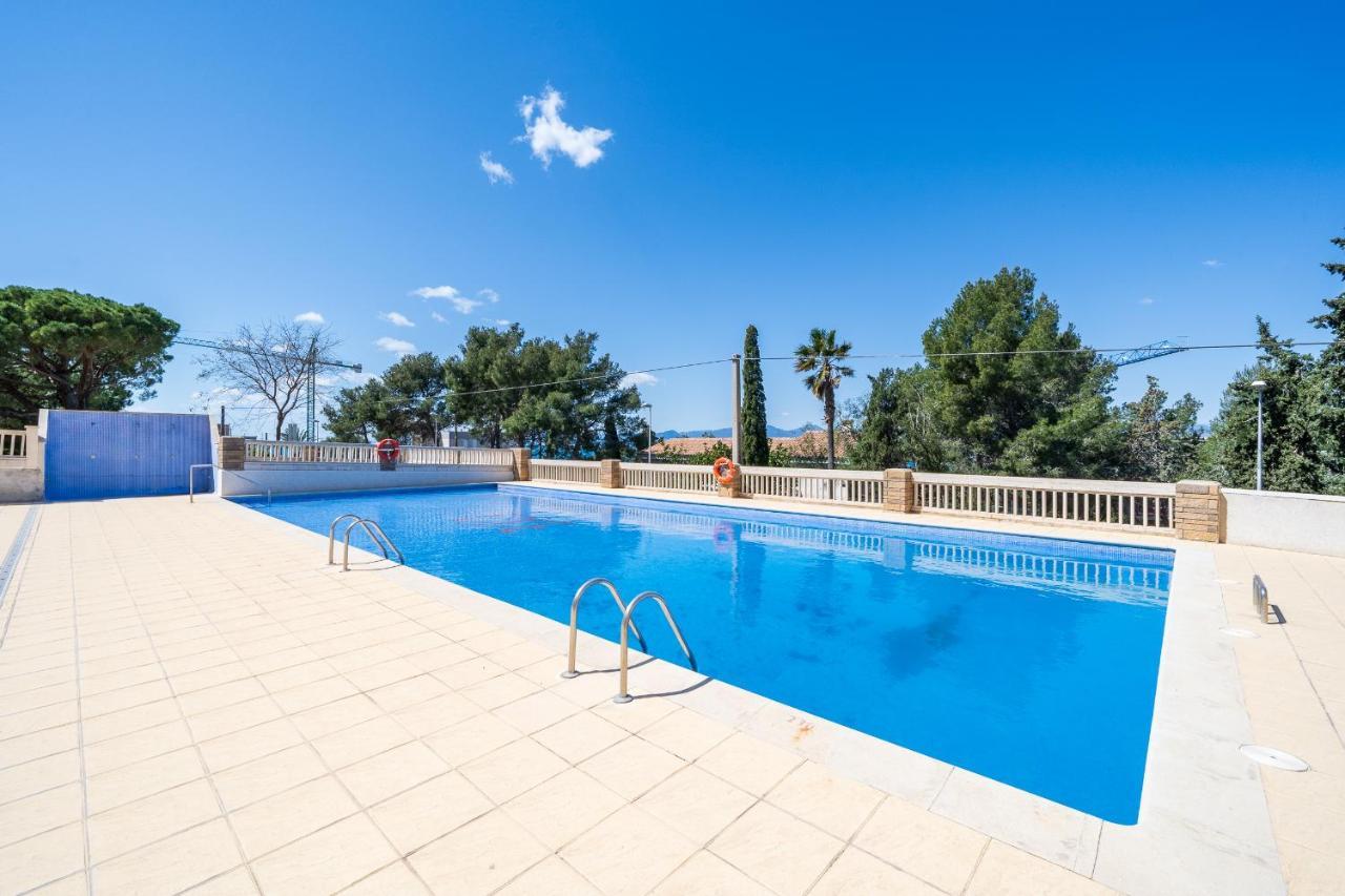 Hauzify I Apartament Punta Del Cavall 살루 외부 사진