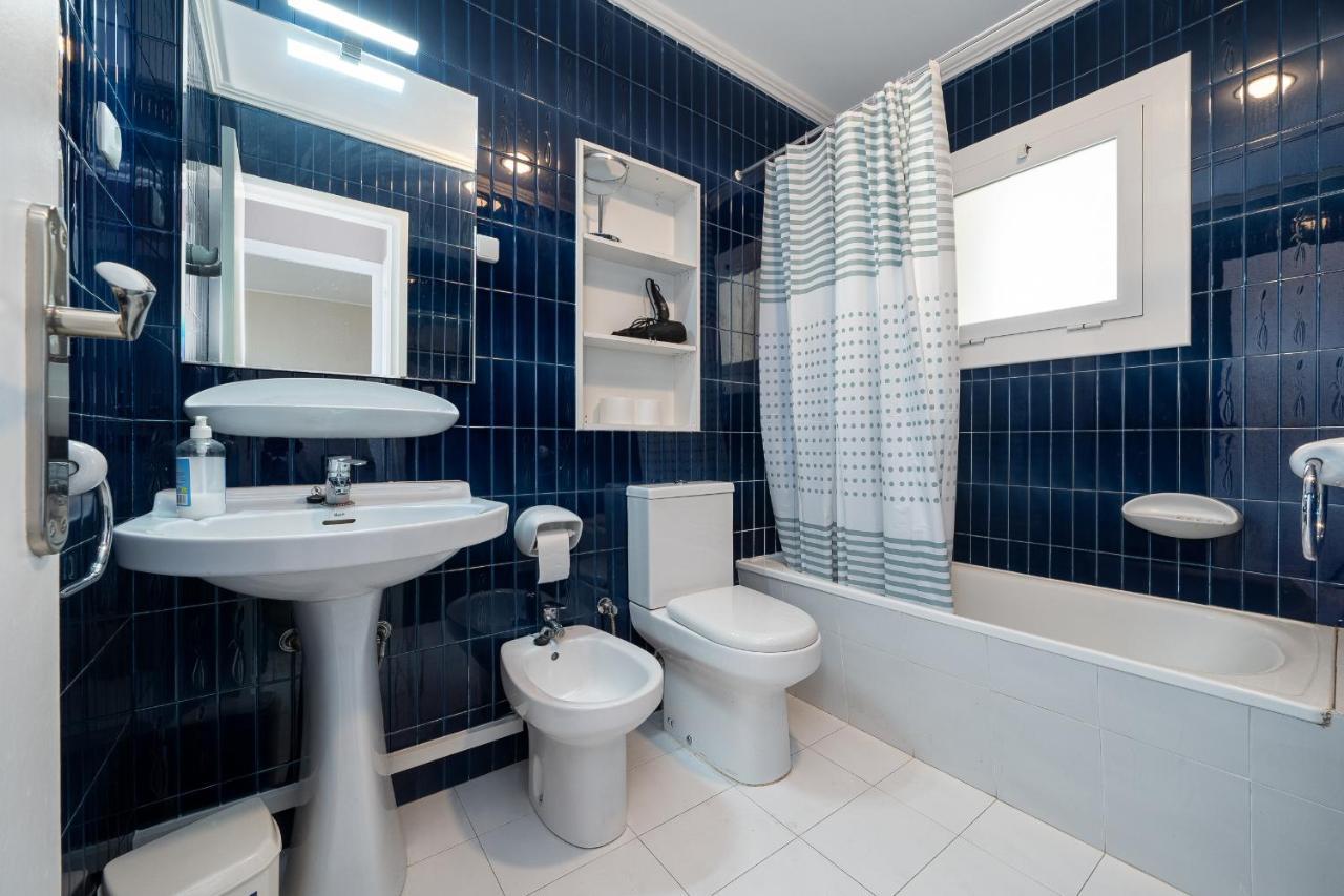Hauzify I Apartament Punta Del Cavall 살루 외부 사진